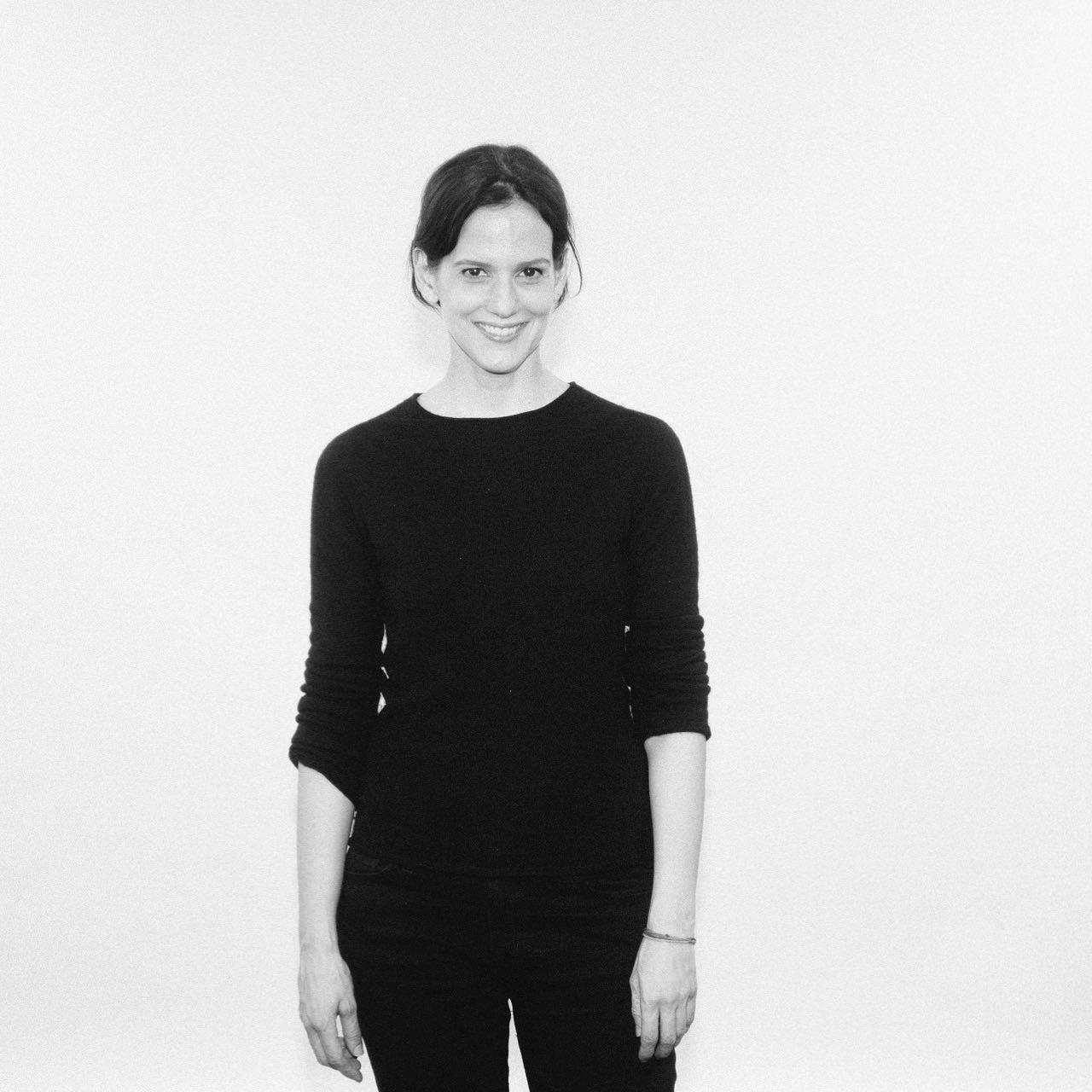 Podcast alert 🚨 

@christinavonmessling arbeitet im Team der New Yorker Professorin und Gründerin des Future Today Institute, @amywebbfuturist. Webb ist eine Säulenheilige der Technologiewelt. Wenn sie bei der @sxsw die Bühne betritt, ist der riesige Ballroom D des Konferenzzentrums bis auf den letzten Platz voll, und vor der Tür hoffen noch Hunderte mehr auf Einlass. Extra Räume werden für public viewing geöffnet. Jeder will dabei sein, wenn Amy Webb uns die Zukunft vorhersagt – und Christina hat sie mitgeschrieben.

Podcast #61 jetzt live. Link in bio.